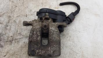 Etrier arriere gauche (freinage)