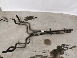 Tubo inferiore radiatore