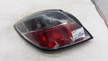 Fanale posteriore principale sinistro (luci)