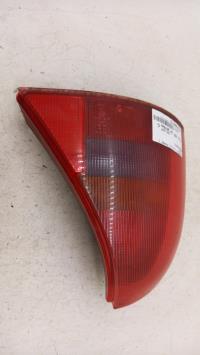 Fanale posteriore principale sinistro (luci)