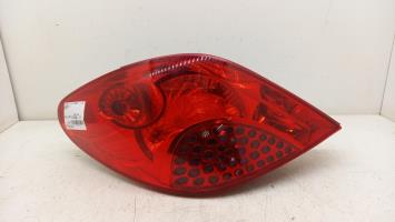 Fanale posteriore principale sinistro (luci)