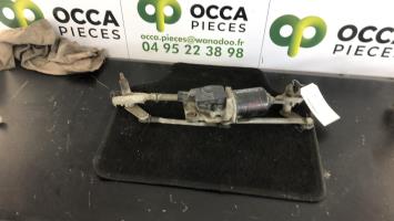 Moteur essuie glace avant