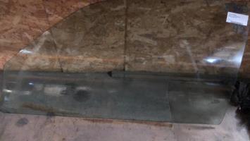 Vitre avant gauche
