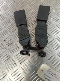 Attache ceinture arriere gauche