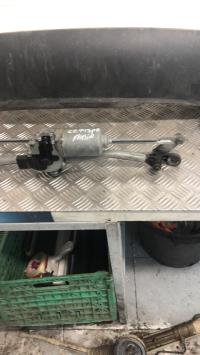 Moteur essuie glace avant