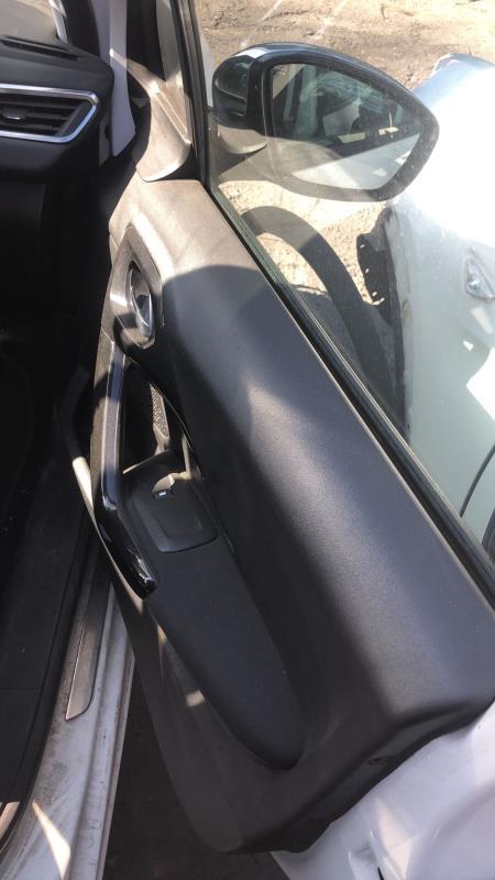 Leve vitre electrique avant droit
