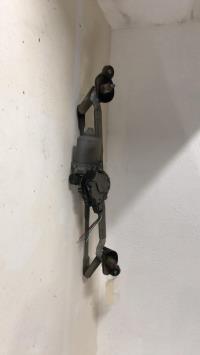 Moteur essuie glace avant