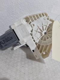 Moteur leve vitre avant gauche