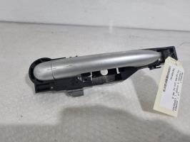 Poignee porte arriere droit