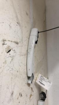 Poignee porte avant droit