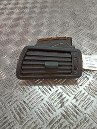 Aerateur tableau de bord avant droit