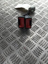 Attache ceinture arriere gauche