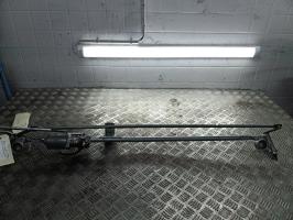 Moteur essuie glace avant