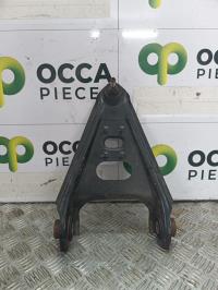 Triangle superieur avant gauche
