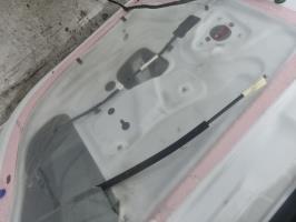 Leve vitre electrique avant droit