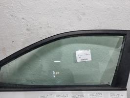 Vitre avant gauche