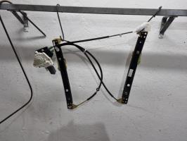 Leve vitre electrique avant droit