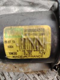 Moteur essuie glace avant
