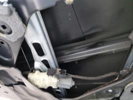 Leve vitre electrique avant droit