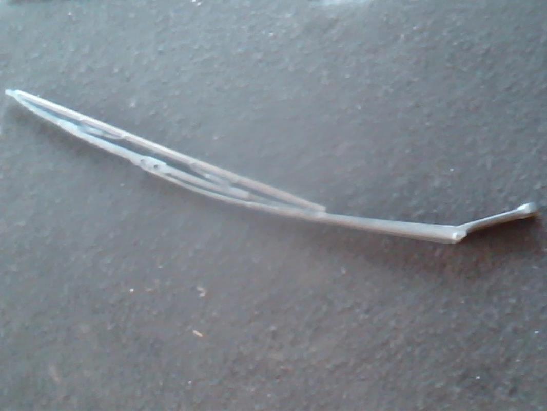 Bras essuie glace avant droit