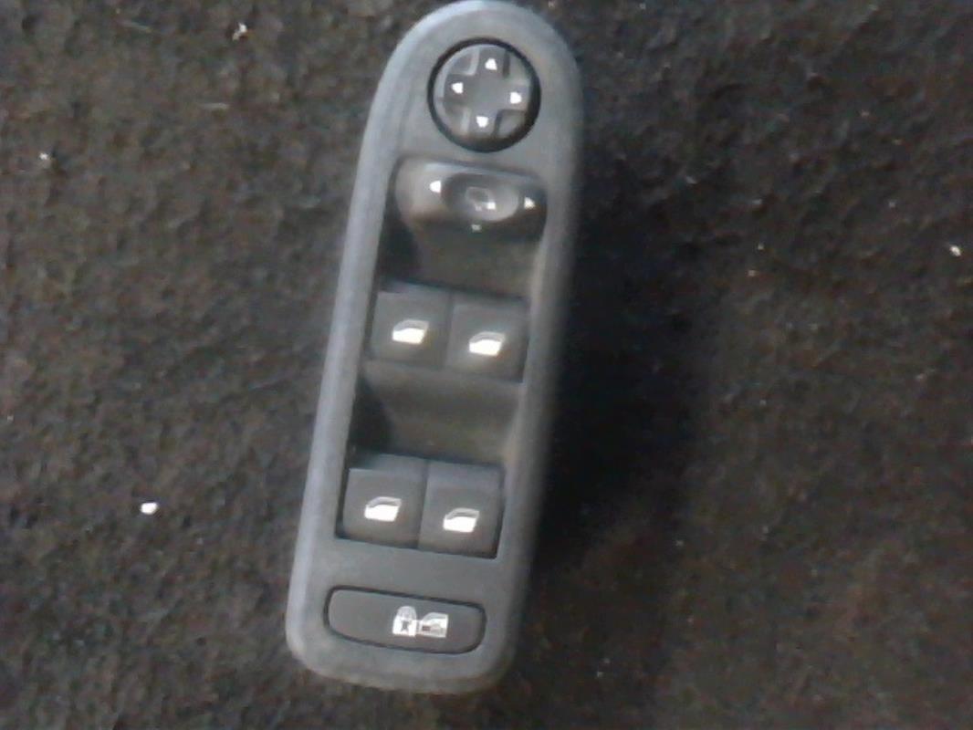 Interruttore alzacristalli