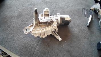 Moteur essuie glace avant gauche
