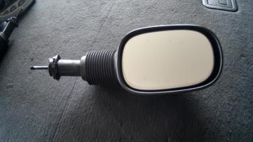 Retrovisor derecho