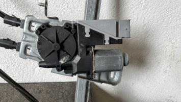 Leve vitre electrique avant gauche