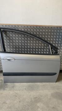 Porte avant droit