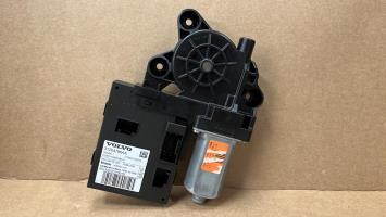 Moteur leve vitre avant droit