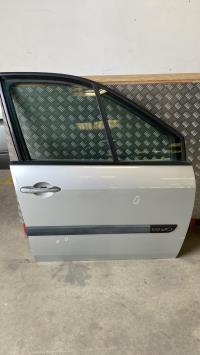 Porte avant droit