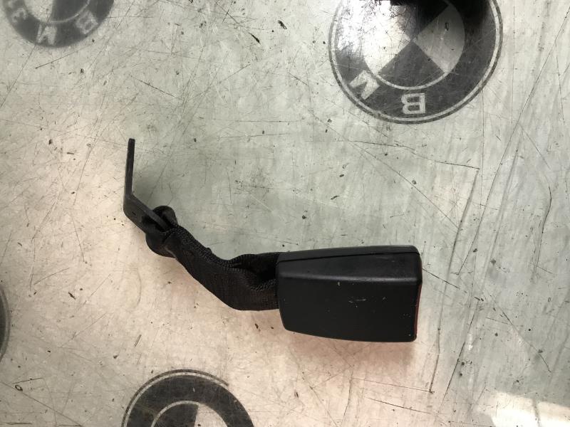 Seatbelt buckle