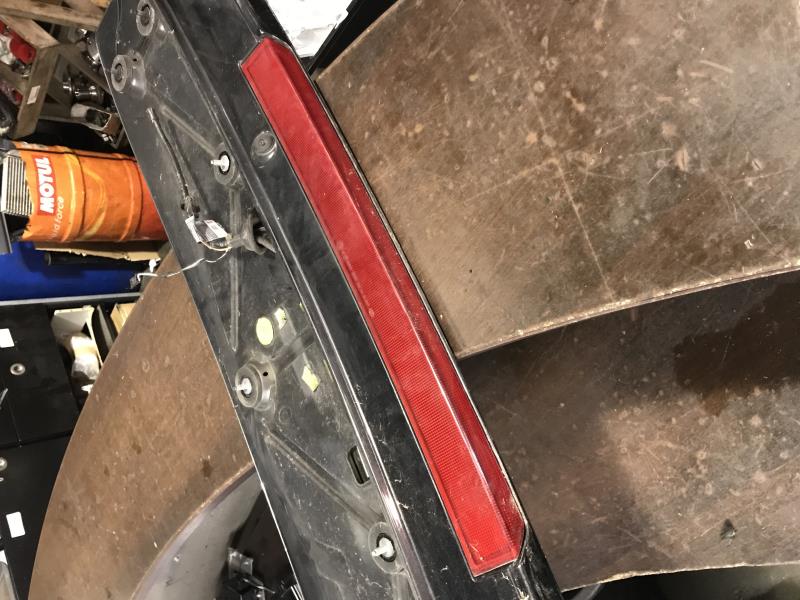 Feu arriere stop central