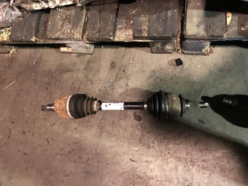 Cardan gauche (transmission)