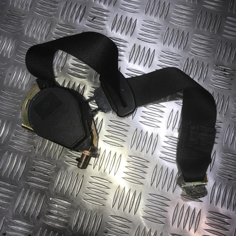 Ceinture arriere droit