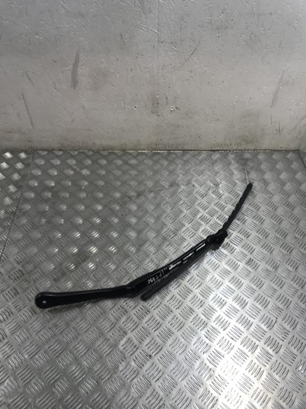 Braccio tergicristallo anteriore sinistro