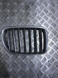 Grille de calandre droite