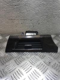Aerateur tableau de bord avant gauche