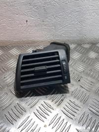 Aerateur tableau de bord avant gauche