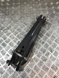 Brazo de suspensión trasero izquierdo