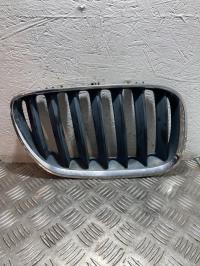 Grille de calandre droite