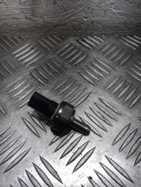 Sensor