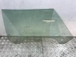 Vitre avant droit