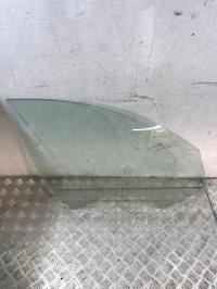 Vitre avant droit