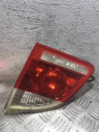 Luz trasera secundaria derecha (luces)