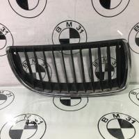 Grille de calandre droite