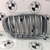 Grille de calandre droite