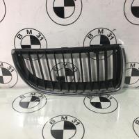 Grille de calandre droite