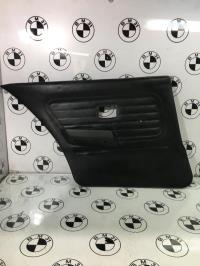 Panel de puerta trasera izquierda