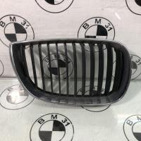 Grille de calandre droite